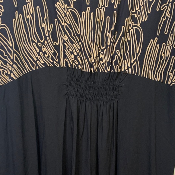 On The Plus Side Black and Gold Midi Dress - Picture 6 of 7